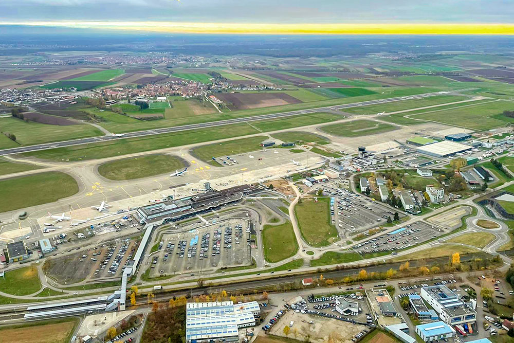 Airports in Alsace - Strasbourg-Entzheim © Adrienhumb - licence [CC BY 4.0] from Wikimedia Commons