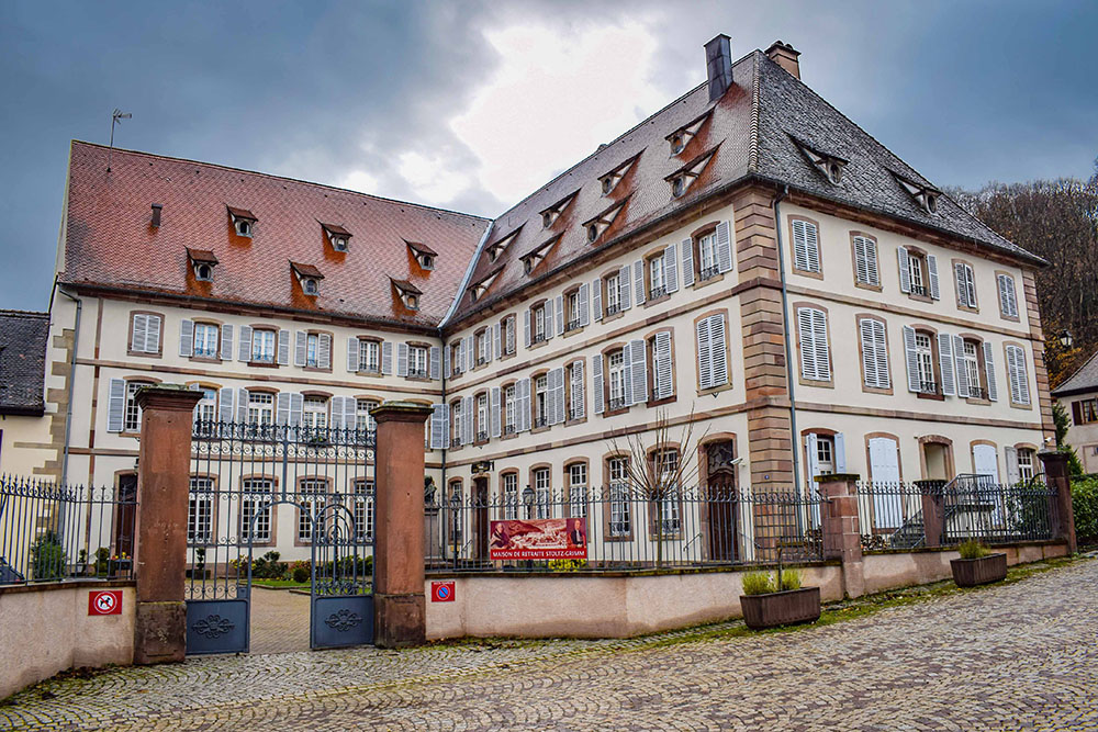 Former buildings of the abbey © French Moments