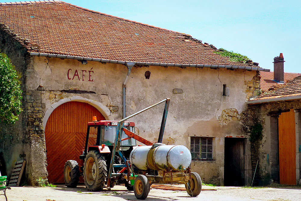 Village of Vaudémont © French Moments