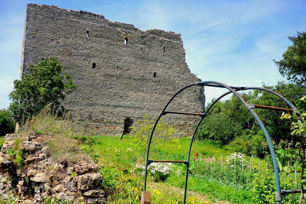 Tour Brunehaut, Vaudémont © French Moments