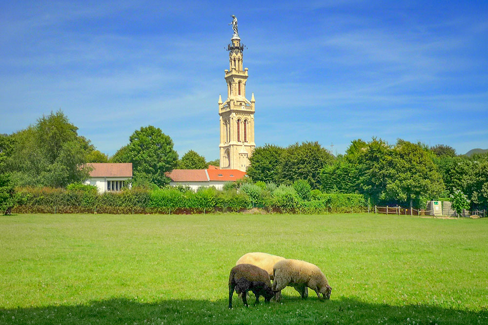 Hill of Sion © French Moments