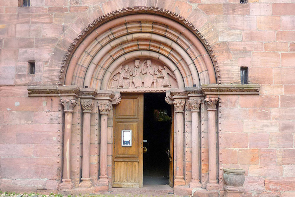 Sainte-Croix church © French Moments