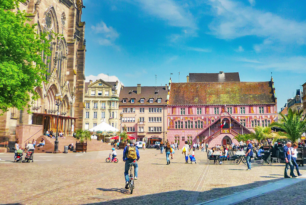 Place de la Réunion in Mulhouse © French Moments