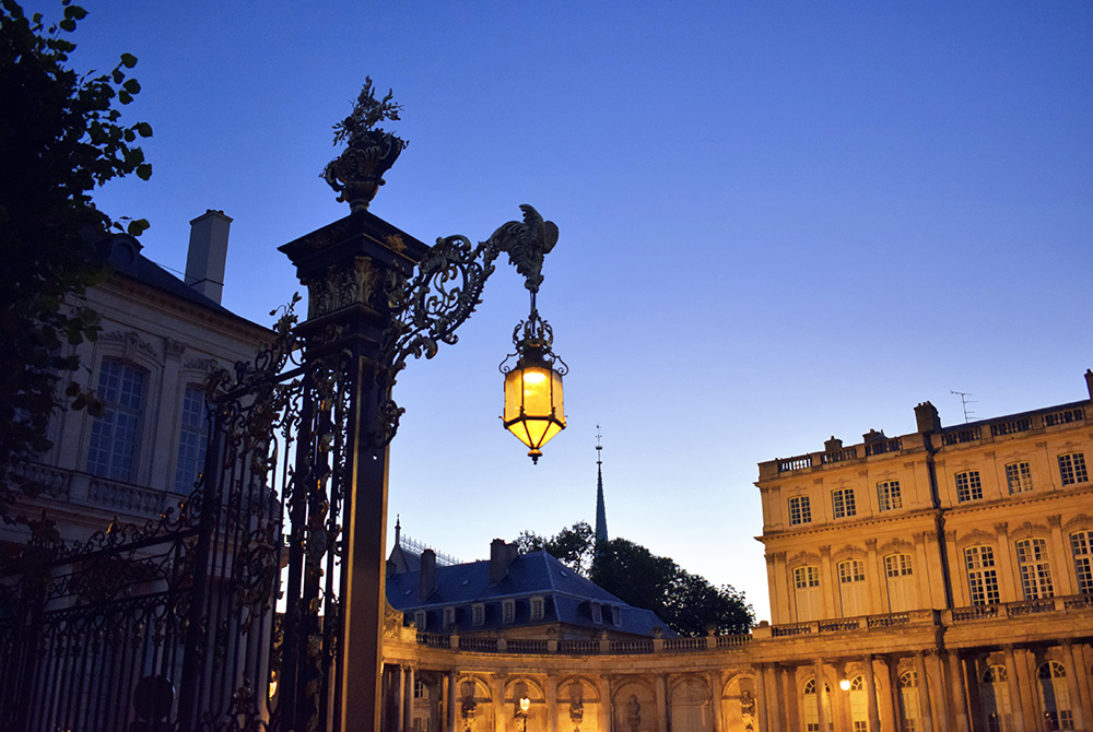 Place de la Carrière © French Moments
