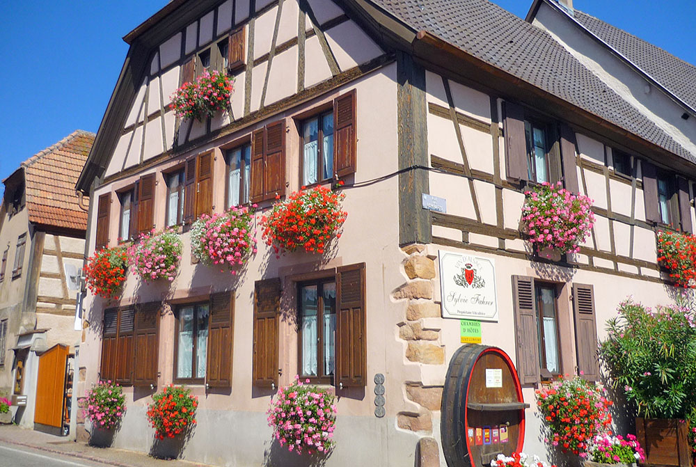 Saint-Hippolyte © French Moments