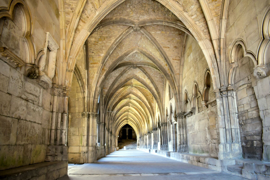 Cloisters in Lorraine - Toul Cathedral © French Moments