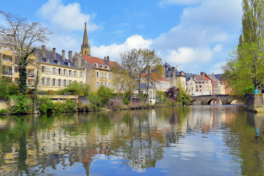 Solar boat cruise in Metz © French Moments