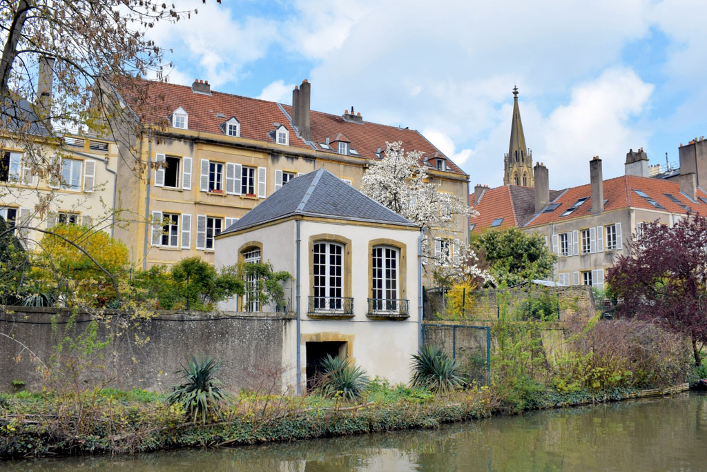Solar boat cruise in Metz © French Moments