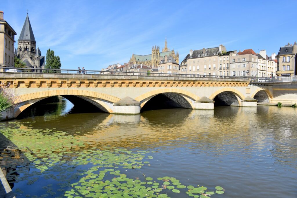 Moyen Pont in Metz © French Moments